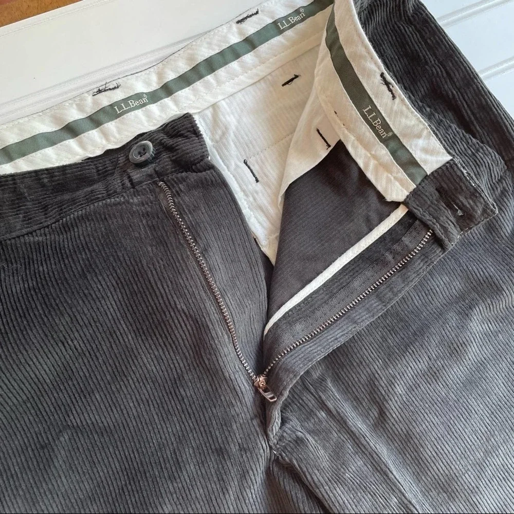 L.L. Bean Country Corduroy Pant Trouser Black Size 36W x 31L Classic Fit
